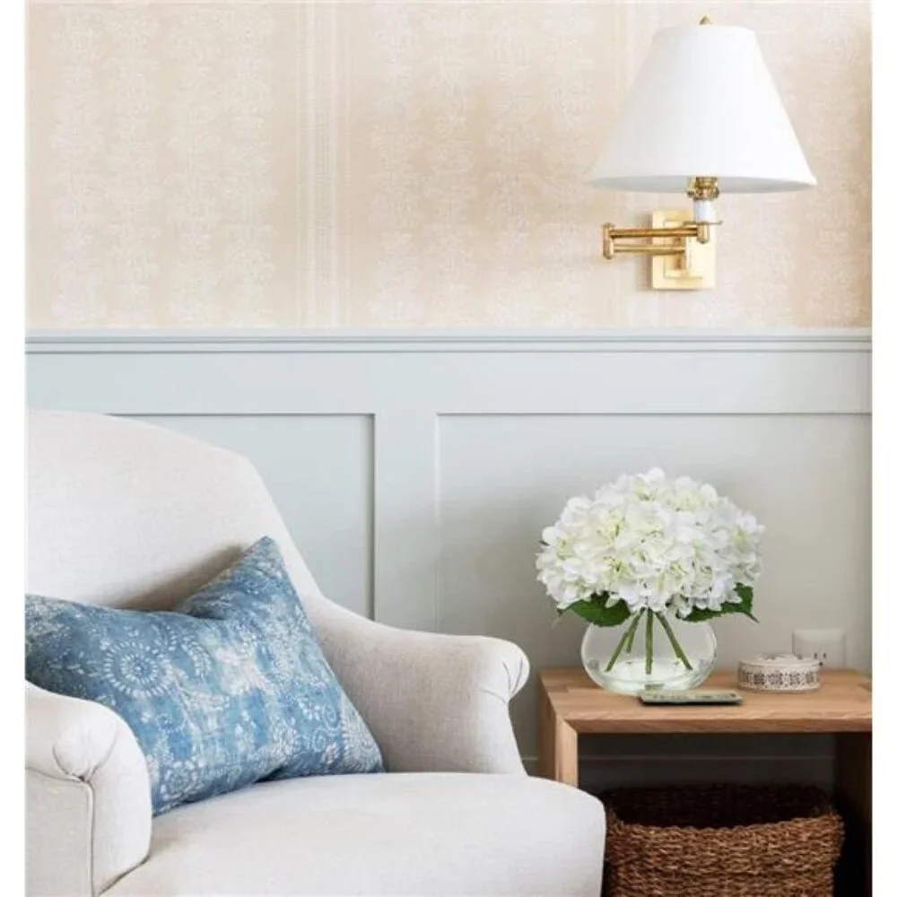 Hydrangea Artificial Flowers with Vase White Silk Fake Flowers Arrangements